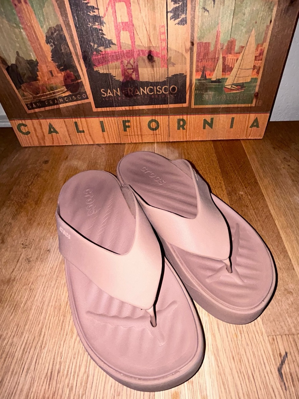 CROCS LiteRide Thong Sandals in Dusty Rose Pink